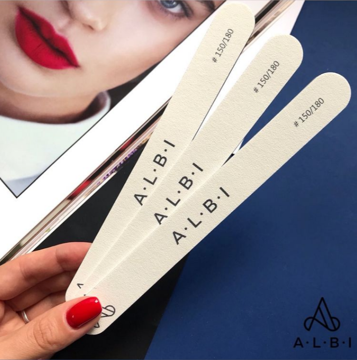 Nail törpü ALBI STRAIgHT